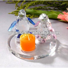 Beau cristal un bougeoir de figurines de pingouin de couple pour des cadeaux de mariage